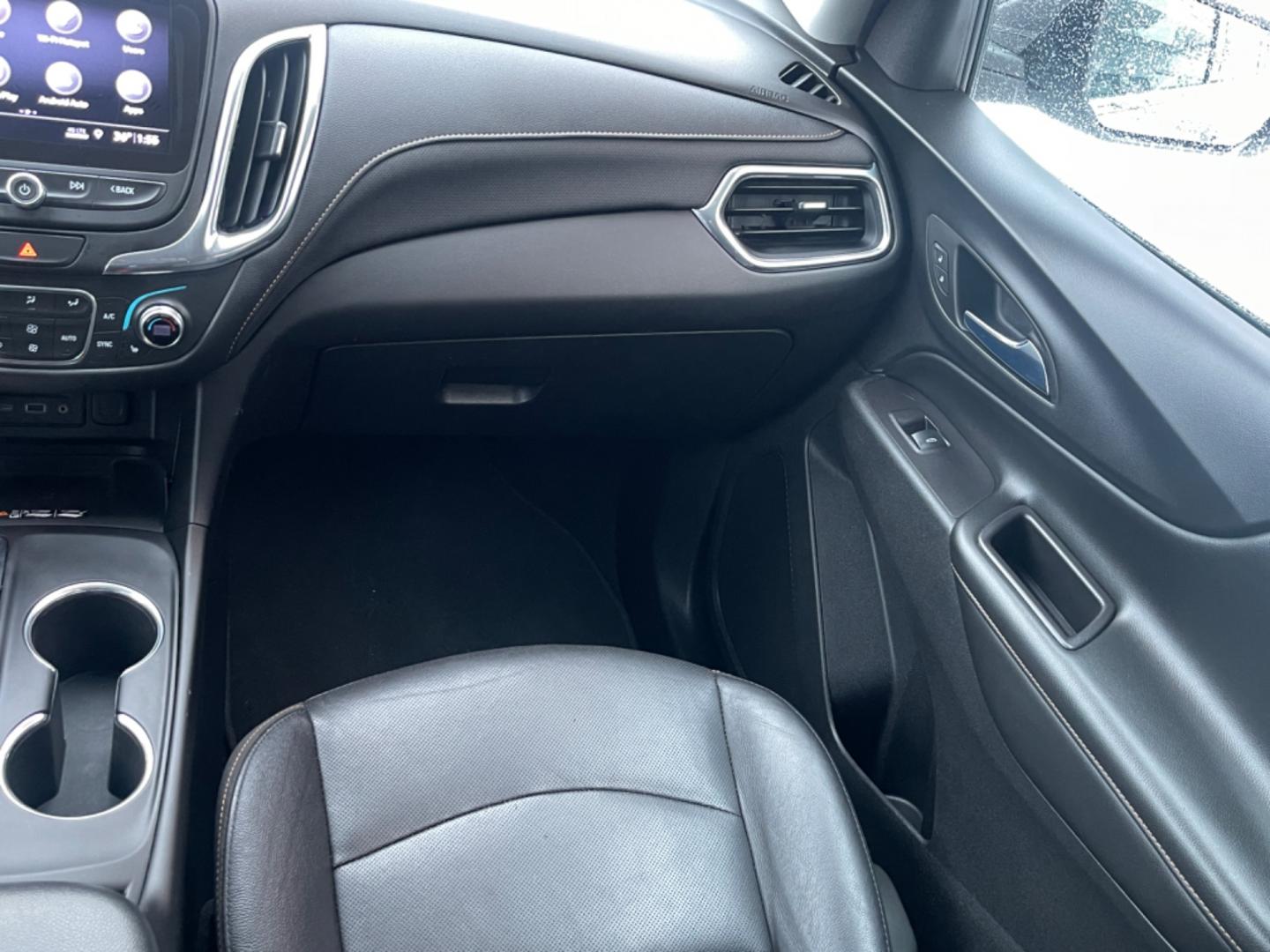 2020 SILVER /black leather CHEVROLET EQUINOX PREMIER (2GNAXYEXXL6) with an 2.0L engine, Automatic transmission, located at 1960 Industrial Drive, Wasilla, 99654, (907) 274-2277, 61.573475, -149.400146 - Photo#16